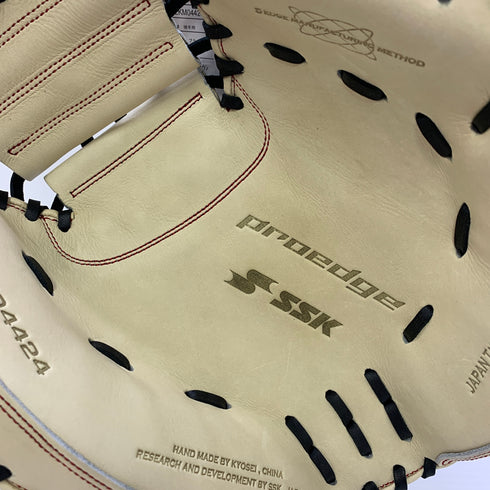 エスエスケイ SSK プロエッジ 硬式 大人 一般 キャッチャーミット 捕手 グローブ グラブ 右投げ PEKM04424 タグ付き 野球 7433