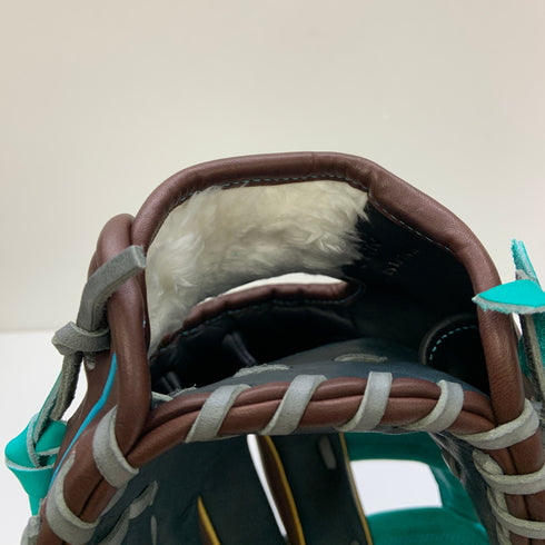 ウィルソン Wilson ワナビーヒーロー WBW104364 軟式 大人 一般 内野手用 グローブ グラブ 右投げ タグ付き 野球 8387