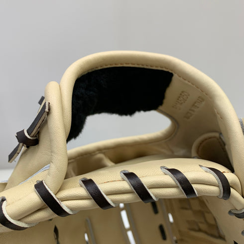 ゼット ZETT プロステイタス PROSTATUS BGRB30561Q 軟式 大人 一般 二塁手・遊撃手用 グローブ グラブ 右投げ タグ付き グローブ袋付き 野球 8461