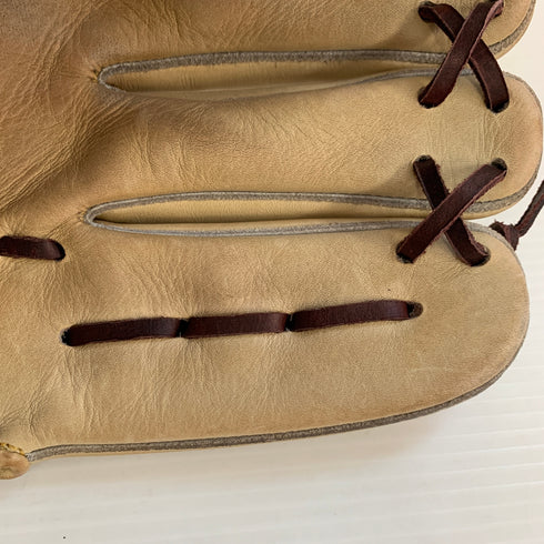 心グラブ 硬式 大人 一般 投手用 グローブ ピッチャー グラブ 右投げ 中古品 野球 7954