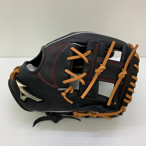 ミズノ MIZUNO グローバルエリート 軟式 大人 一般 内野手用 グローブ グラブ 右投げ 1AJGR31703 中古品 野球 6326