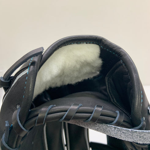ウィルソン Wilson ウィルソンスタッフ Wilson Staff HWY1723H 硬式 大人 一般 内野手用 グローブ グラブ 右投げ タグ付き 野球 9312