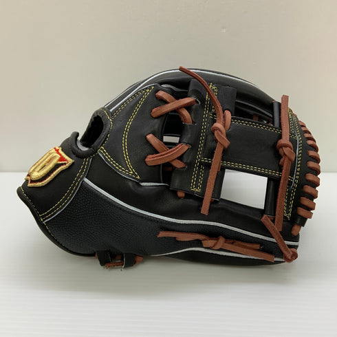 ウィルソン Wilson ウィルソンスタッフ Wilson Staff WBW101705 硬式 大人 一般 内野手用 グローブ グラブ 右投げ タグ付き グローブ袋付き 野球 8829