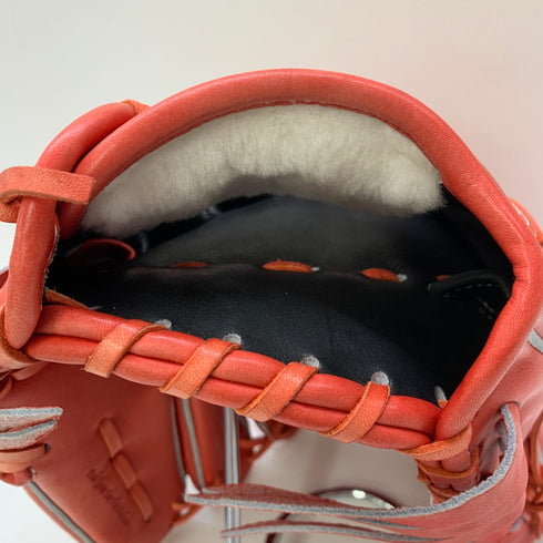 ウィルソン Wilson ウィルソンスタッフ 硬式 大人 一般 投手用 グローブ ピッチャー グラブ 右投げ WTAHWP1WN タグ付き 野球 6057