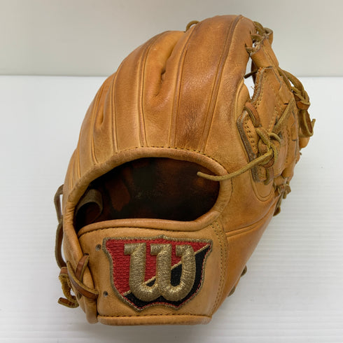 ウィルソン Wilson ウィルソンスタッフ Wilson Staff 硬式 大人 一般 内野手用 グローブ グラブ 右投げ 中古品 野球 8920