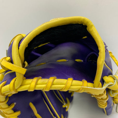 ウィルソン Wilson ウィルソンスタッフ Wilson Staff RG1W 軟式 大人 一般 投手用 グローブ ピッチャー グラブ 右投げ 中古品 野球 1369