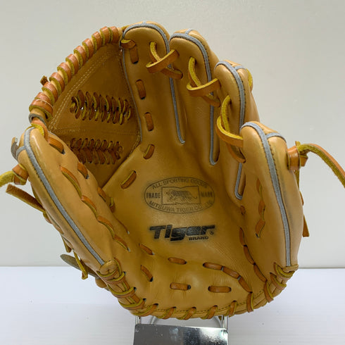 ミツワタイガー 美津和タイガー HGFM-13SI601 硬式 大人 一般 内野手用 グローブ グラブ 右投げ 中古品 野球 1234