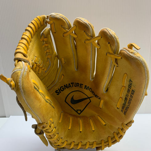 ナイキ NIKE シグネチャーモデル 松坂大輔 軟式 大人 一般 投手用 グローブ ピッチャー グラブ 右投げ 中古品 野球 7781