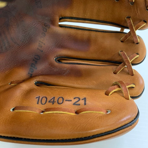 中古品 久保田スラッガー KUBOTA SLUGGER 硬式 内野手用グローブ M-00 1040-21 鳥谷引退記念モデル 5493