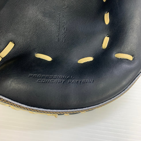 ゼット ZETT ロステイタス 硬式 大人 一般 キャッチャーミット 捕手 グローブ グラブ 右投げ BPROCM820 中古品 箱・グローブ袋付き 野球 6477