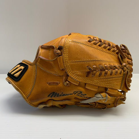 ミズノ MIZUNO ミズノプロ mizunopro 硬式 大人 一般 内野手用 グローブ グラブ 右投げ オーダー 中古品 野球 1301