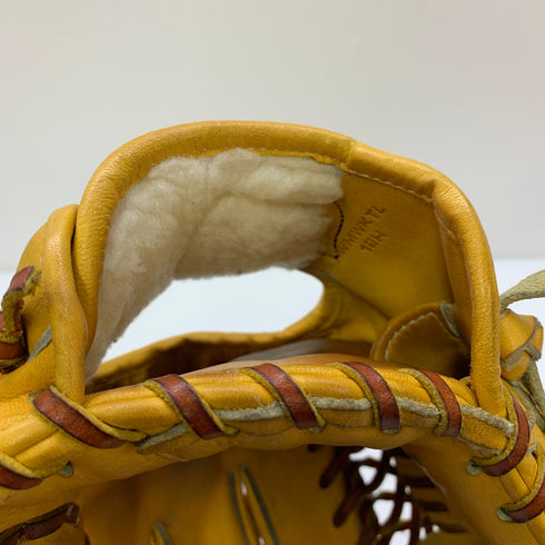 ウィルソン Wilson ウィルソンスタッフ 硬式 大人 一般 内野手用 グローブ グラブ 右投げ HWMWKTL 中古品 グローブ袋付き 野球 8272