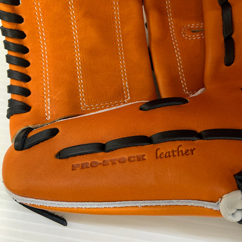 ウィルソン Wilson ウィルソンスタッフ 硬式 大人 一般 投手用 グローブ ピッチャー グラブ 右投げ 中古品 グローブ袋付き 野球 6648