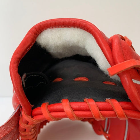 中古品 ウィルソン Wilson ウィルソンスタッフ 硬式 投手用グローブ 左投げ 4946