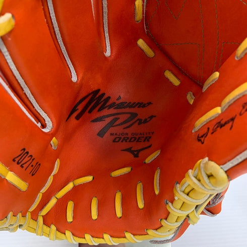 中古品 ミズノ MIZUNO ミズノプロ オーダー 軟式 投手用グローブ 刺繍入り 左投げ 3508