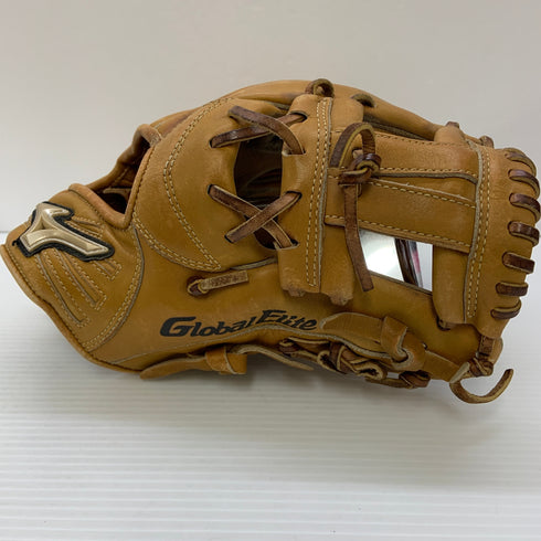ミズノ MIZUNO グローバルエリート 軟式 大人 一般 内野手用 グローブ グラブ 右投げ 1AJGR14333 中古品 野球 7247
