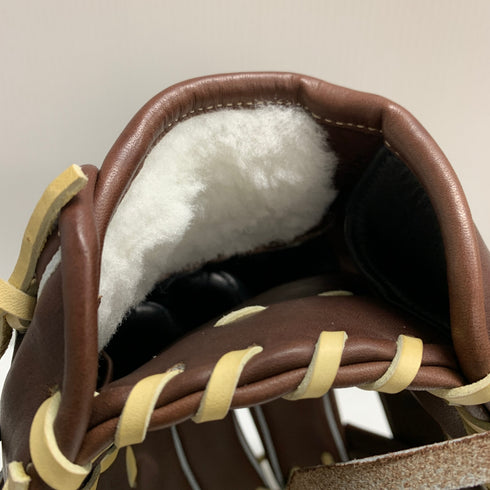 ウィルソン Wilson ウィルソンスタッフ 硬式 大人 一般 内野手用 グローブ グラブ 右投げ WBW102905 タグ付き 野球 7743