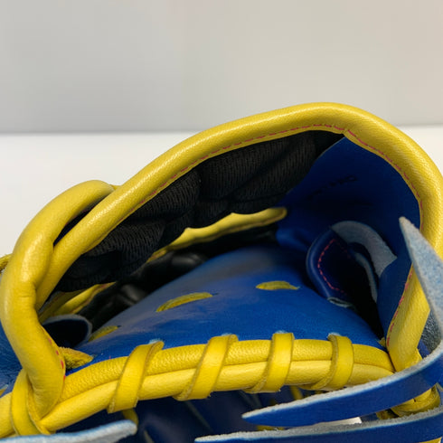 ウィルソン Wilson ウィルソンスタッフ Wilson Staff 20J 軟式 大人 一般 投手用 グローブ ピッチャー グラブ 右投げ 中古品 グローブ袋付き 野球 8629