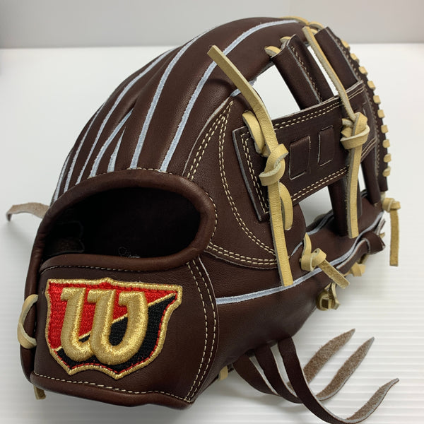 ウィルソン Wilson ウィルソンスタッフ 硬式 大人 一般 内野手用 グローブ グラブ 右投げ WBW102896 タグ付き グローブ袋付き 野球 8297