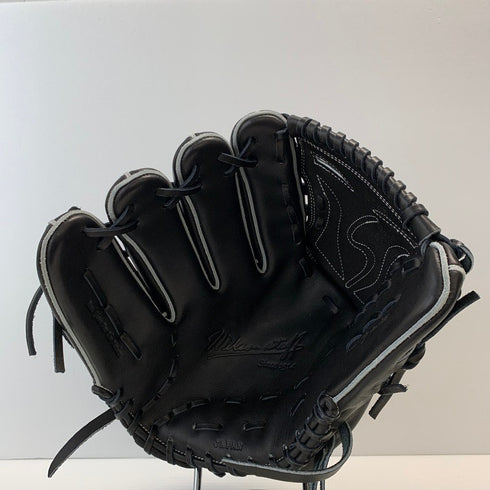 中古品 ウィルソン Wilson ウィルソンスタッフ 硬式 投手用グローブ WTAHWT1WMR 左投げ 4944