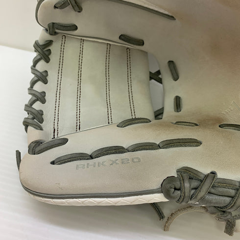 ウィルソン Wilson Wannabe Hero DUAL スネークスキン 軟式 大人 一般 内野手用 グローブ グラブ 右投げ 中古品 野球 1368