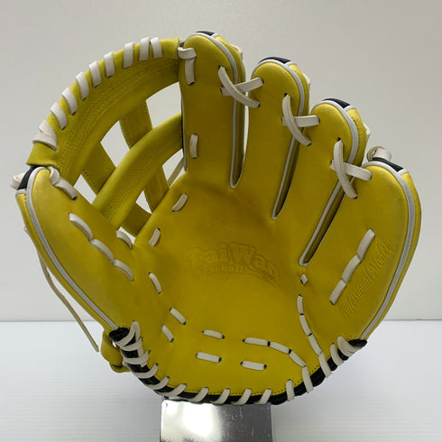 TWB 台湾 硬式 大人 一般 内野手用 グローブ グラブ 右投げ 中古品 野球 6823