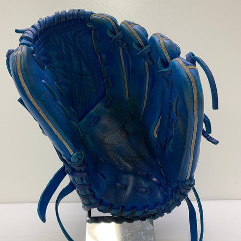 ナイキ NIKE 岩隈モデル 軟式 大人 一般 投手用 グローブ ピッチャー グラブ 右投げ 中古品 野球 6081