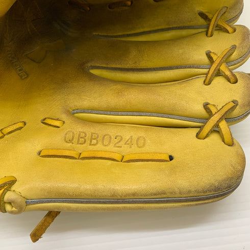 アンダーアーマー Under Armour UA QBB0240 軟式 大人 一般 投手用 グローブ ピッチャー グラブ 右投げ 中古品 野球 9836