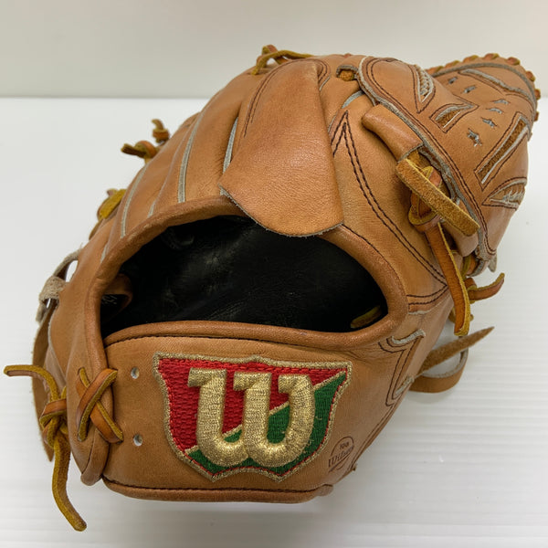 ウィルソン Wilson ウィルソンスタッフ Wilson Staff 硬式 大人 一般 投手用 グローブ ピッチャー グラブ 右投げ 中古品 野球 8624