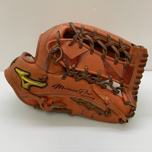 ミズノ MIZUNO 硬式 大人 一般 外野手用 グローブ グラブ 右投げ オーダー 中古品 野球 9571