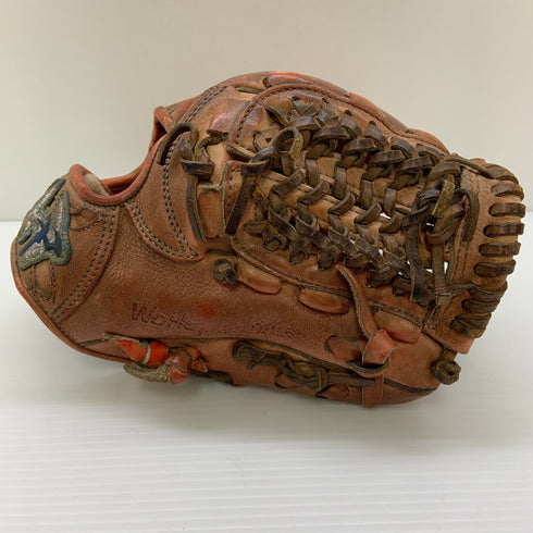 ワールドペガサス WORLD PEGASUS 硬式 大人 一般 内野手用 グローブ グラブ 右投げ 中古品 野球 9080