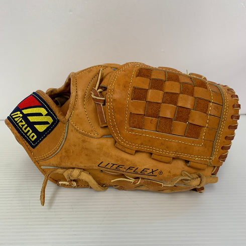 ミズノ MIZUNO ワールドウィン 軟式 大人 一般 内野手用 グローブ グラブ 右投げ GAT-5 中古品 野球 7959