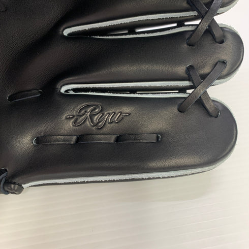 リュウ RYU 硬式 大人 一般 投手用 グローブ ピッチャー グラブ 右投げ KAN型 中古品 グローブ袋付き 野球 6755