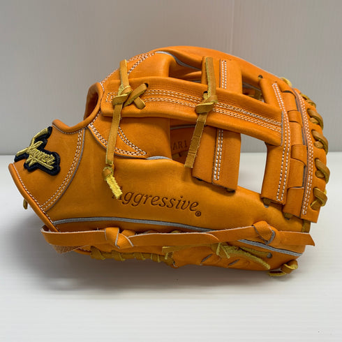 久保田スラッガー KUBOTA SLUGGER 硬式 大人 一般 内野手用 グローブ グラブ 右投げ KSG-AR1 タグ付き 箱・グローブ袋付き 野球 6881