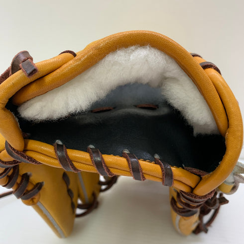 トレジャー Treasure 硬式 大人 一般 内野手用 グローブ グラブ 右投げ 中古品 野球 1539