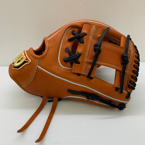 ウィルソン Wilson ウィルソンスタッフ Wilson Staff WBW104319 硬式 大人 一般 内野手用 グローブ グラブ 右投げ タグ付き グローブ袋付き 野球 8750