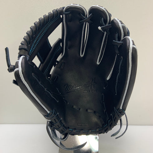 ウィルソン Wilson ウィルソンスタッフ Wilson Staff HWY1723H 硬式 大人 一般 内野手用 グローブ グラブ 右投げ タグ付き 野球 9312