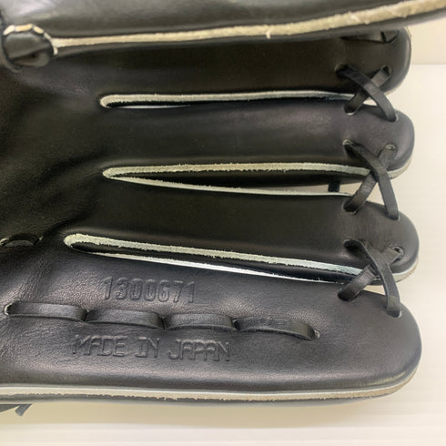 アンダーアーマー Under Armour UA 1300671 硬式 大人 一般 外野手用 グローブ グラブ 右投げ 中古品 グローブ袋付き 野球 9234