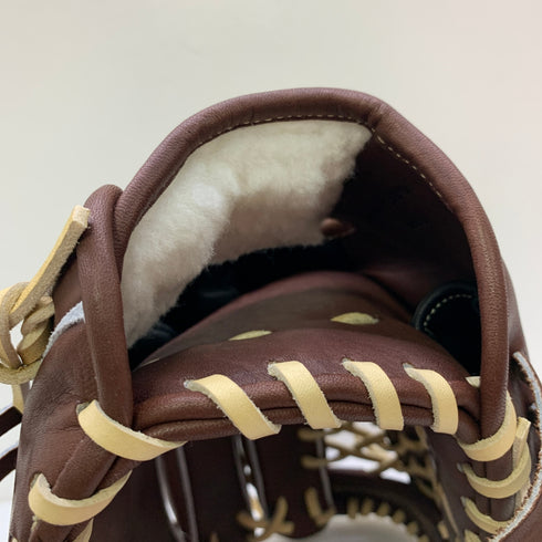 ウィルソン Wilson ウィルソンスタッフ Wilson Staff WBW102921 硬式 大人 一般 外野手用 グローブ グラブ 右投げ タグ付き グローブ袋付き 野球 8984