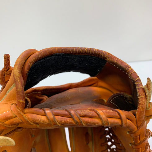 アンダーアーマー Under Armour UA 軟式 大人 一般 内野手用 グローブ グラブ 右投げ QBB0277 中古品 野球 8119