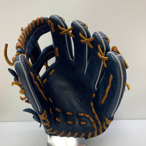 ミズノ MIZUNO グローバルエリート 軟式 大人 一般 内野手用 グローブ グラブ 右投げ 1AJGR23303 中古品 野球 6449