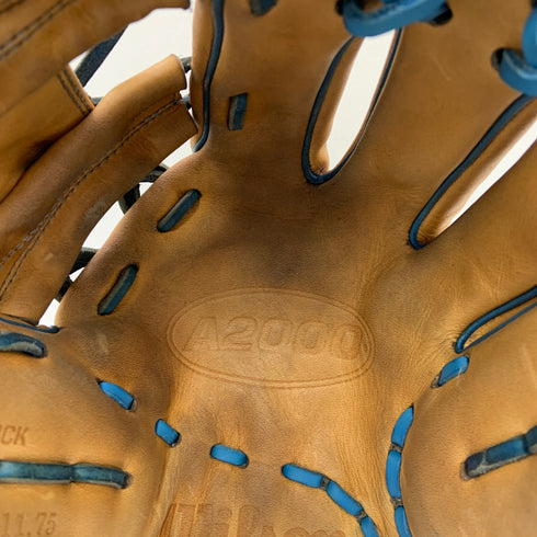 ウィルソン Wilson A2000 硬式 大人 一般 内野手用 グローブ グラブ 右投げ 中古品 野球 6031