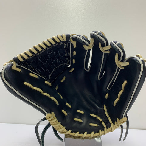 アンダーアーマー Under Armour UA 1366693 硬式 大人 一般 投手用 グローブ ピッチャー グラブ 右投げ 中古品 野球 1451