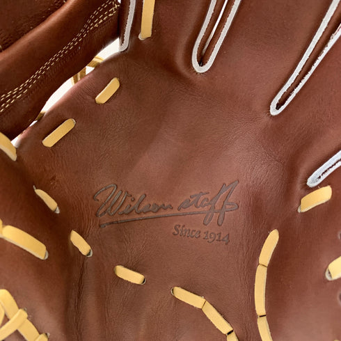 ウィルソン Wilson ウィルソンスタッフ Wilson Staff WBW104317 硬式 大人 一般 内野手用 グローブ グラブ 右投げ タグ付き グローブ袋付き 野球 8749