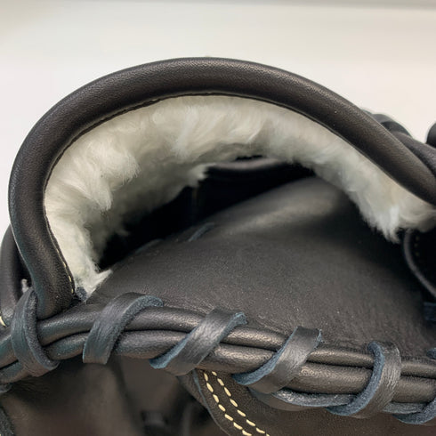 ミズノ MIZUNO グローバルエリート 少年軟式 子ども キャッチャーミット 捕手 グローブ グラブ 右投げ 1AJCY32200 タグ付き 野球 7051