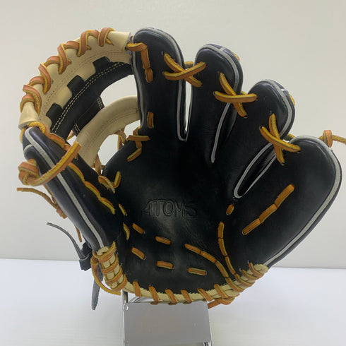 アトムズ ATOMS 軟式 大人 一般 内野手用 グローブ グラブ 右投げ 中古品 野球 9337