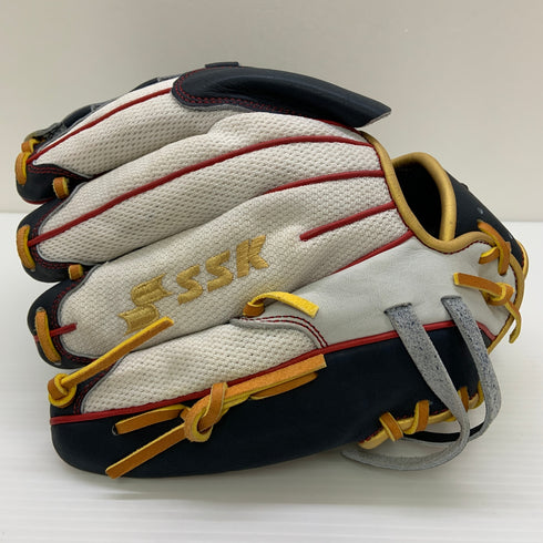 エスエスケイ SSK プロエッジ proedge 軟式 大人 一般 投手用 グローブ ピッチャー グラブ 右投げ オーダー 中古品 野球 9013