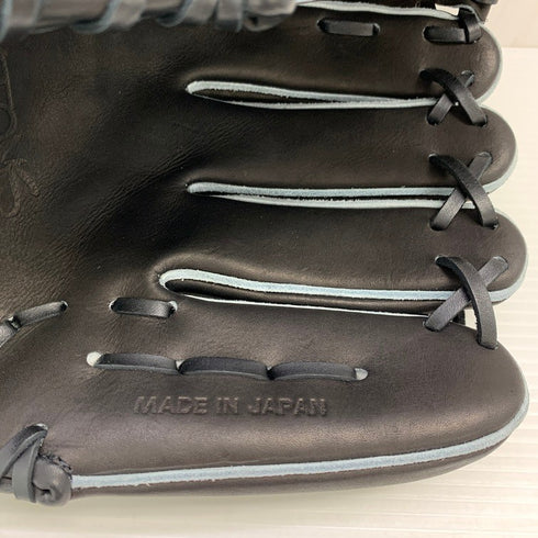 アトムズ ATOMS 硬式 大人 一般 投手用 グローブ ピッチャー グラブ 右投げ AKG-KT01 タグ付き 野球 6932