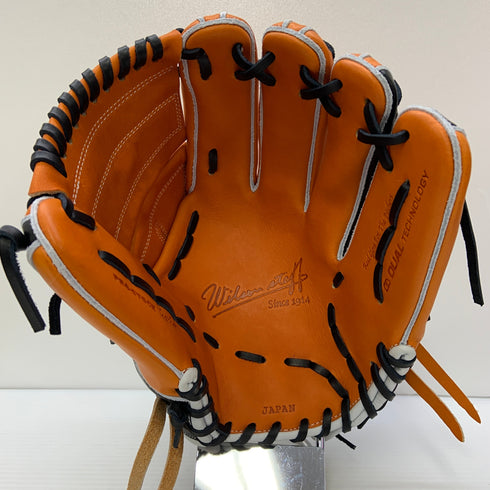 ウィルソン Wilson ウィルソンスタッフ 硬式 大人 一般 投手用 グローブ ピッチャー グラブ 右投げ 中古品 グローブ袋付き 野球 6648