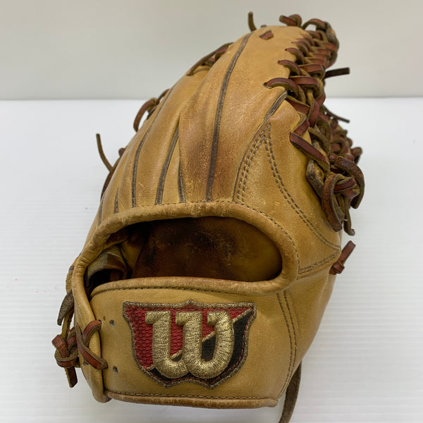 ウィルソン Wilson ウィルソンスタッフ Wilson Staff 硬式 大人 一般 外野手用 グローブ グラブ 右投げ 中古品 グローブ袋付き 野球 9407
